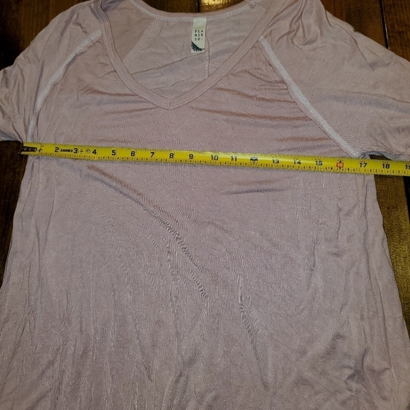 Light, Soft Long Sleeve Pale Pink Tee Medium - Picture 6 of 9